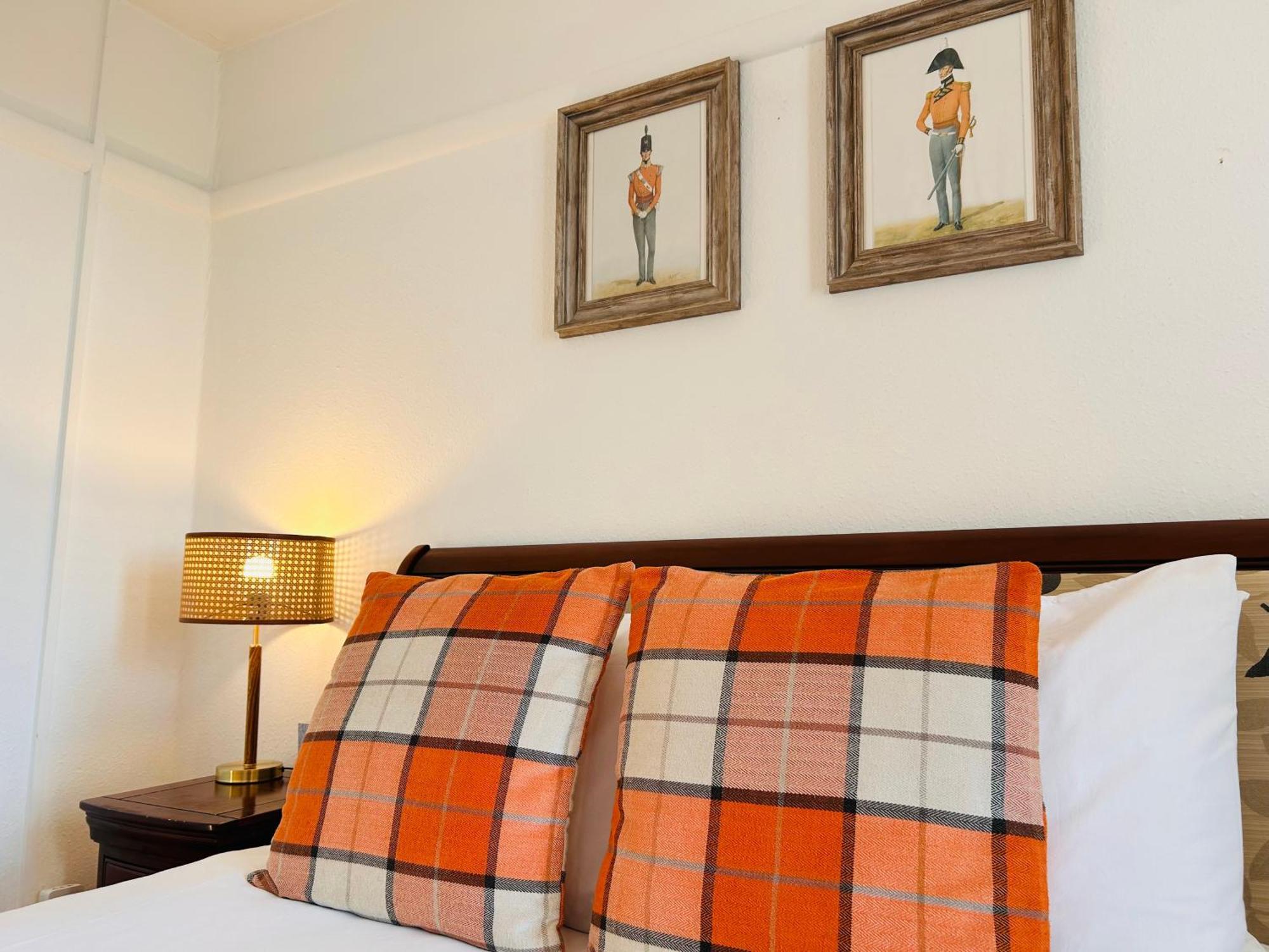 Clarence Quarters Self-Catering Guest House Portsmouth Ngoại thất bức ảnh