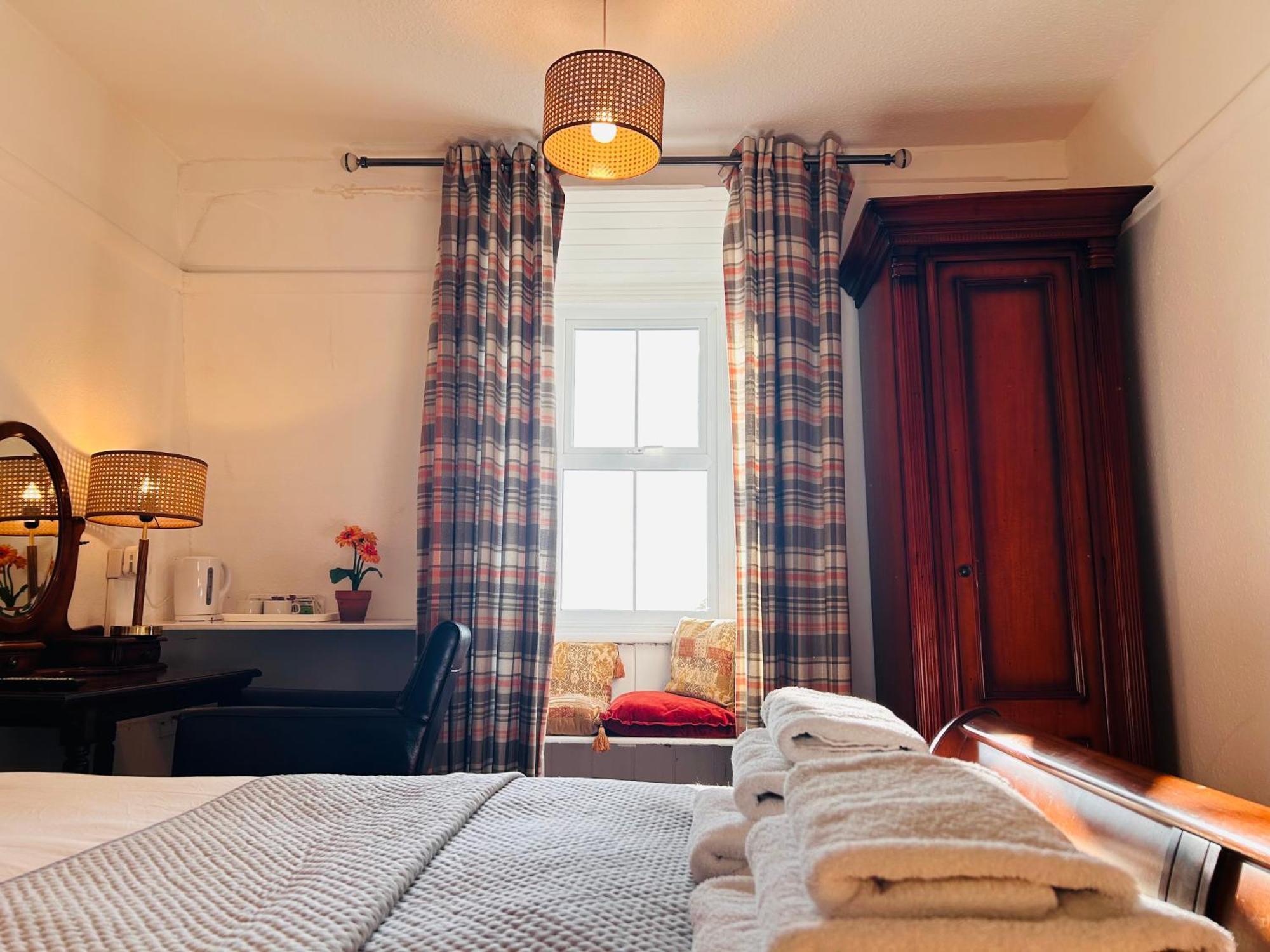 Clarence Quarters Self-Catering Guest House Portsmouth Ngoại thất bức ảnh