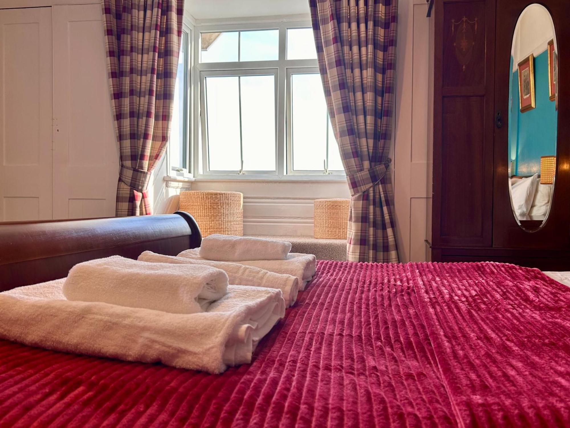 Clarence Quarters Self-Catering Guest House Portsmouth Phòng bức ảnh
